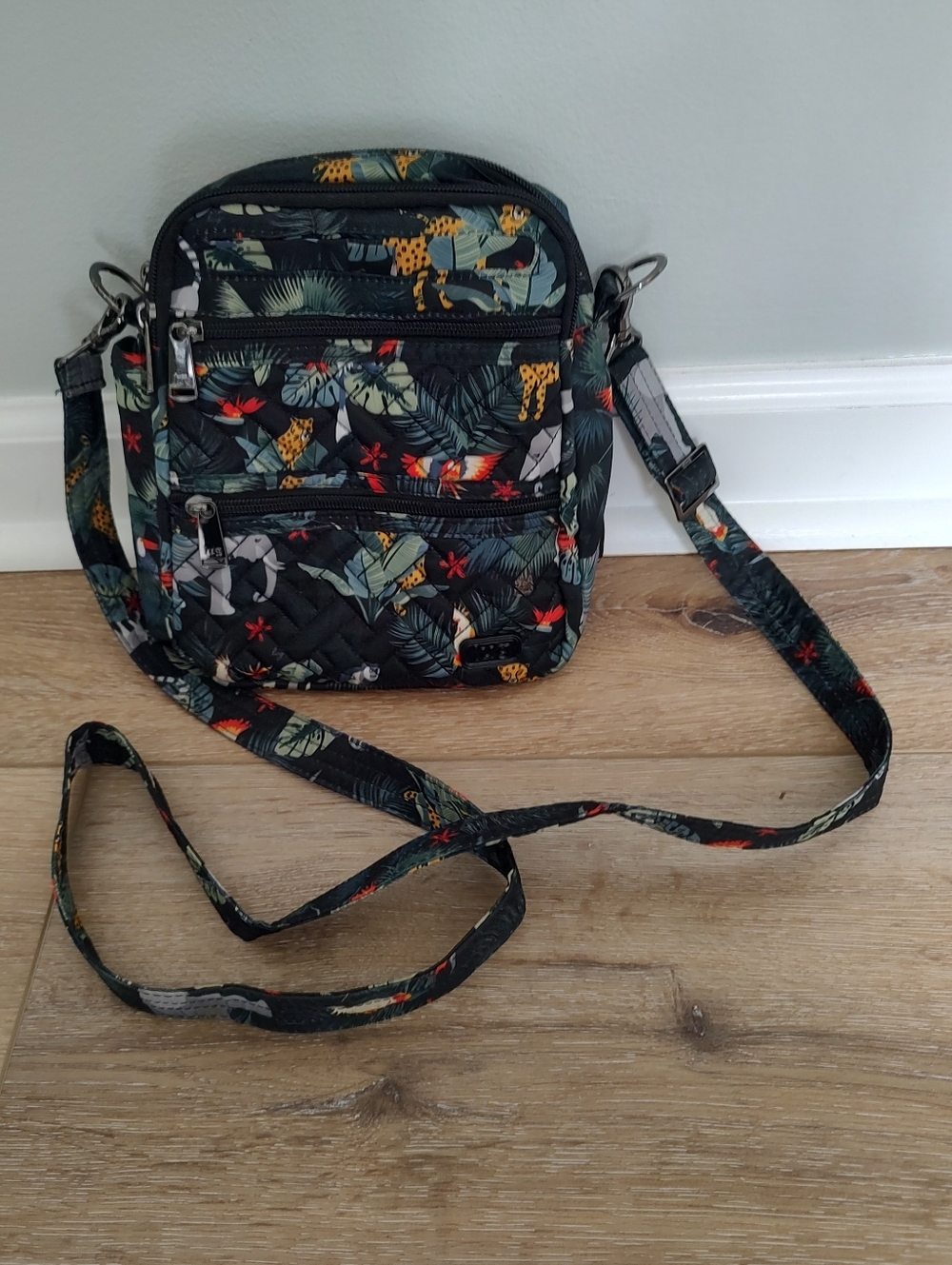 Lug Can Can XL Convertible Crossbody Bag Jungle Animal Print